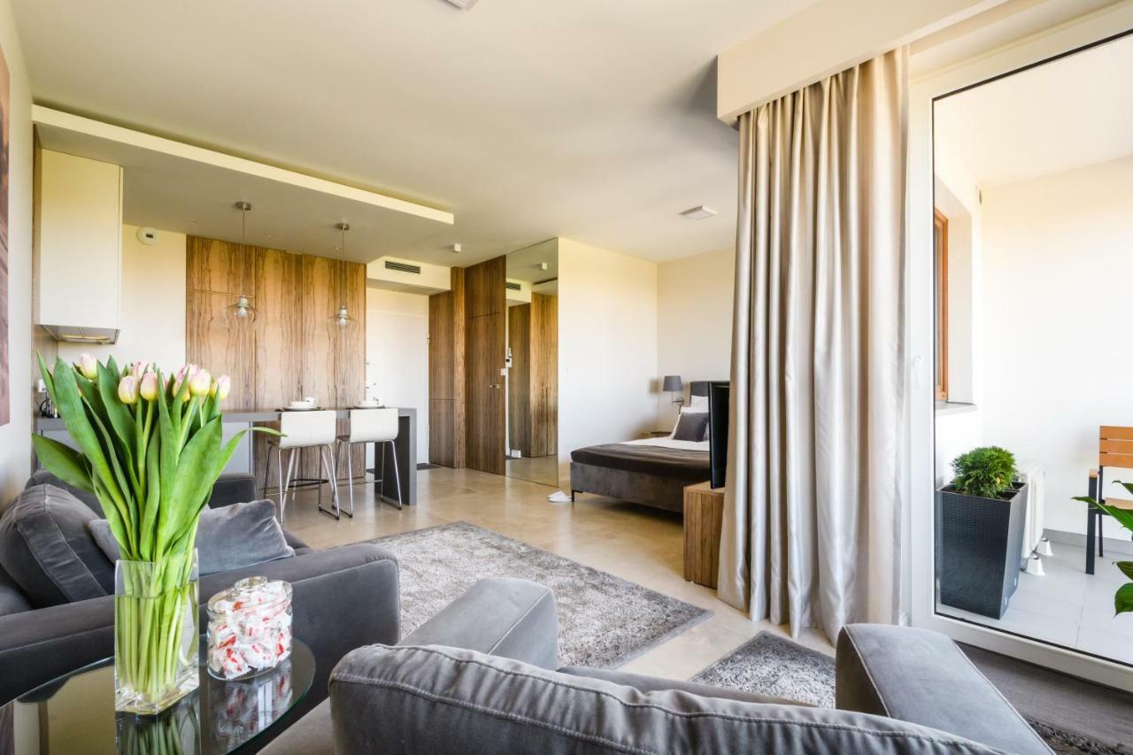 Luxlux Apartments Afara Варшава Экстерьер фото